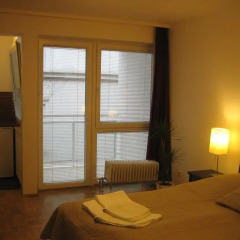 Отель Vienna's Place Apartment Karlsplatz Австрия, Вена - отзывы, цены и фото номеров - забронировать отель Vienna's Place Apartment Karlsplatz онлайн комната для гостей фото 2