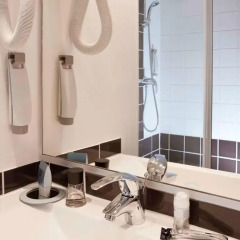 Отель Ibis Paris Porte De Montreuil ванная