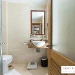 Hanoi Elite Hotel 3* Улучшенный номер с различными типами кроватей фото 12