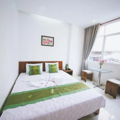 CK Saigon Central Hotel 2* Улучшенный номер с различными типами кроватей фото 5