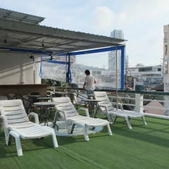 myPatong GuestHouse-Hostel бассейн фото 2