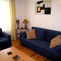 Апартаменты Four Leaf Clover Apartments Апартаменты