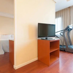 Отель TRYP Madrid Chamartin 3* Стандартный номер с различными типами кроватей фото 3