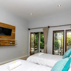 Отель Bale Sampan Bungalows 3* Стандартный номер с 2 отдельными кроватями фото 11