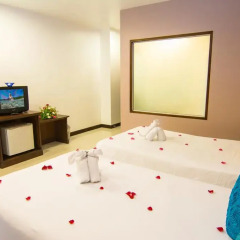 Hawaii Patong Hotel 3* Улучшенный номер с двуспальной кроватью