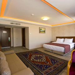 Askoc Hotel 3* Улучшенный семейный номер с двуспальной кроватью