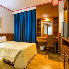 Elizabeth Hotel 3* Улучшенный номер с 2 отдельными кроватями