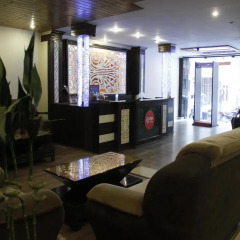 Отель OYO Rooms Gaffar Market 1 интерьер отеля
