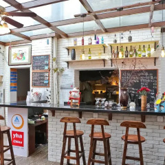 Gesa International Youth Hostel гостиничный бар