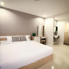 Отель Vipa House Phuket 3* Улучшенные апартаменты с различными типами кроватей фото 2