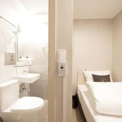 Отель K-Guesthouse Dongdaemun Premium 2* Стандартный номер с различными типами кроватей фото 5