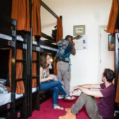 Отель Palmers Lodge Swiss Cottage Кровать в общем номере фото 19