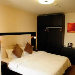 Joyfulstar Hotel Pudong Airport Chenyang 2* Номер Делюкс с различными типами кроватей фото 10
