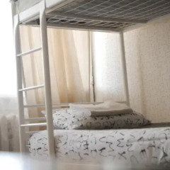 City Hostel Кровать в мужском общем номере с двухъярусными кроватями фото 7