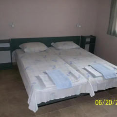 Отель Guest House Mano Болгария, Кранево - отзывы, цены и фото номеров - забронировать отель Guest House Mano онлайн комната для гостей фото 2
