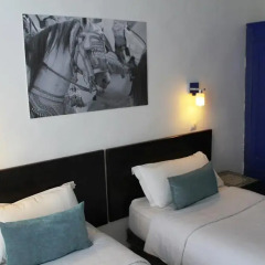 Отель Hôtel Central 2* Стандартный номер с 2 отдельными кроватями фото 2