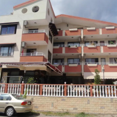 Aloe Apart Hotel парковка