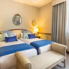 Отель Izan Avenue Louise 4* Стандартный номер с различными типами кроватей фото 5