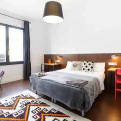 Отель Sweet BCN Traveller House комната для гостей фото 5