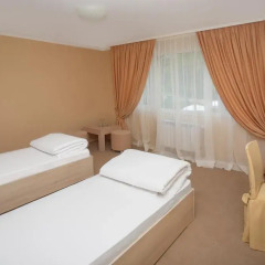 Family Hotel Diana Стандартный номер с различными типами кроватей фото 3