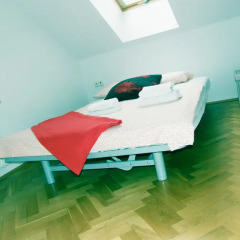 Jump In Hostel спа
