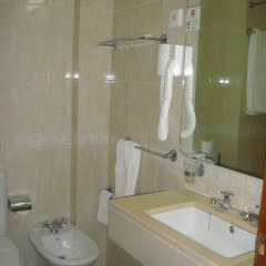 Hotel Apolo 3* Стандартный номер двуспальная кровать фото 4