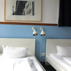 Отель St Christophers Inn Berlin Стандартный номер с 2 отдельными кроватями (общая ванная комната) фото 6
