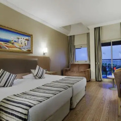 Crystal Tat Beach Golf Resort & Spa 5* Стандартный номер с различными типами кроватей фото 9