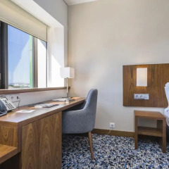 Отель Ramada by Wyndham Lisbon удобства в номере