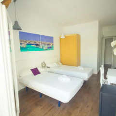 Хостел NWT SUNSET IBIZA Стандартный номер с двуспальной кроватью фото 5