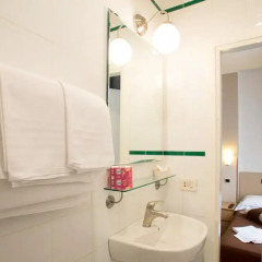 Hotel Indipendenza Номер категории Эконом с различными типами кроватей фото 13