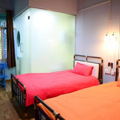 Blacksmith Hostel Стандартный номер с 2 отдельными кроватями фото 6