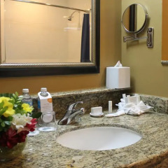 Отель Courtyard By Marriott Cancun Airport 3* Стандартный номер с различными типами кроватей фото 4
