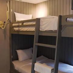 Отель The Secret Service Bed And Breakfast Кровать в общем номере с двухъярусной кроватью фото 4