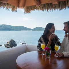 Отель Villa El Murmullo by La Casa Que Canta 4* Люкс с различными типами кроватей