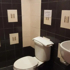 Galaxy Suites Pattaya Hotel Паттайя ванная