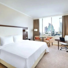 Отель Courtyard by Marriott Riyadh Olaya 4* Улучшенный номер с различными типами кроватей фото 4
