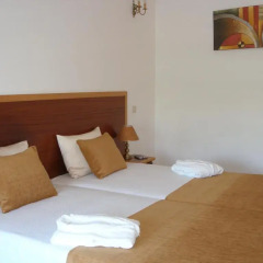 Hotel Louro 3* Стандартный семейный номер разные типы кроватей фото 7