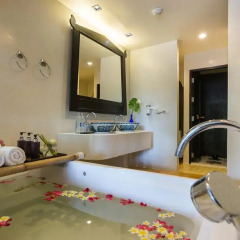 Отель Dara Samui Beach Resort - Adult Only 4* Улучшенный номер с различными типами кроватей фото 7
