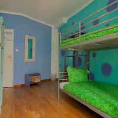 Отель Ericeira Surf Camp 2* Кровать в общем номере двухъярусные кровати фото 25