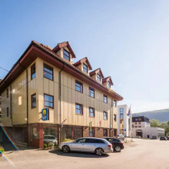 Comfort Hotel Ole Tobias парковка