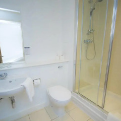 Апартаменты Ocean Serviced Apartments ванная