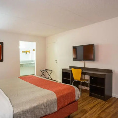Отель Motel 6 Vicksburg, MS 2* Стандартный номер с различными типами кроватей фото 4