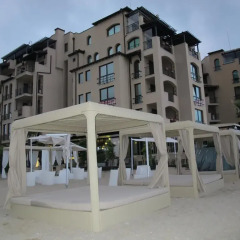 Отель Oasis VIP Club Private Apartment Болгария, Солнечный берег - отзывы, цены и фото номеров - забронировать отель Oasis VIP Club Private Apartment онлайн приотельная территория