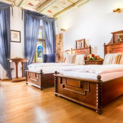 Hotel U Krale Karla 4* Улучшенный номер с различными типами кроватей фото 2
