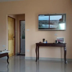 Отель Patamnak Beach Guesthouse Таиланд, Паттайя - отзывы, цены и фото номеров - забронировать отель Patamnak Beach Guesthouse онлайн интерьер отеля