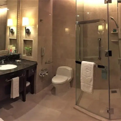 Отель Shangri-la Bangkok 5* Улучшенный номер с различными типами кроватей фото 22