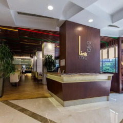 Отель Holiday Inn Shanghai Hongqiao Central интерьер отеля фото 3