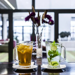 Отель Courtyard by Marriott Prague Airport Прага гостиничный бар