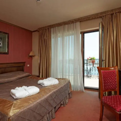 Hotel Mistral комната для гостей